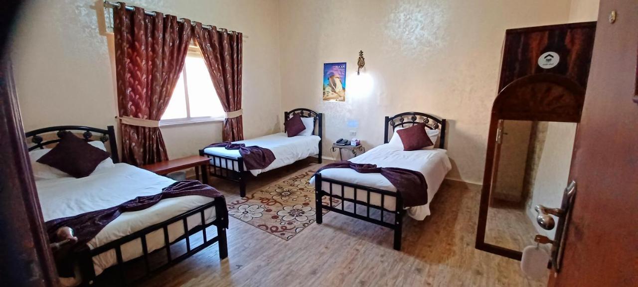 Caravan Hotel Amman Exterior photo