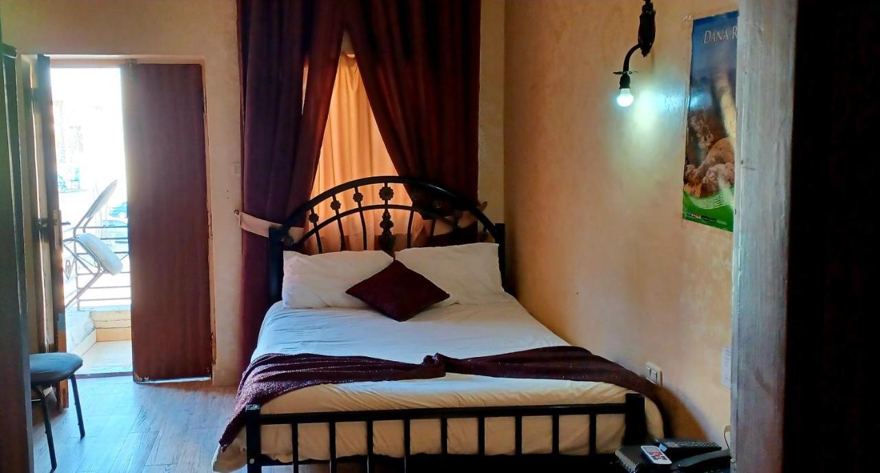 Caravan Hotel Amman Exterior photo