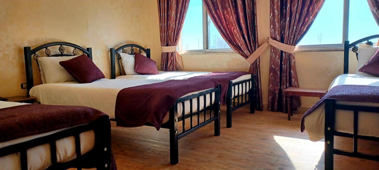 Caravan Hotel Amman Exterior photo