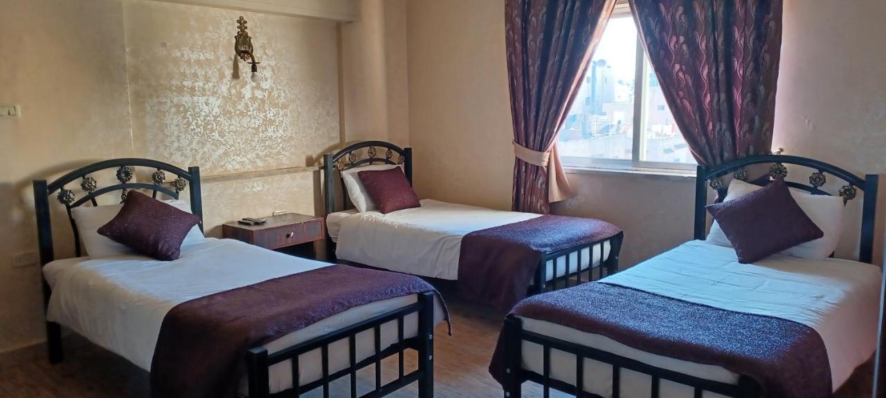Caravan Hotel Amman Exterior photo
