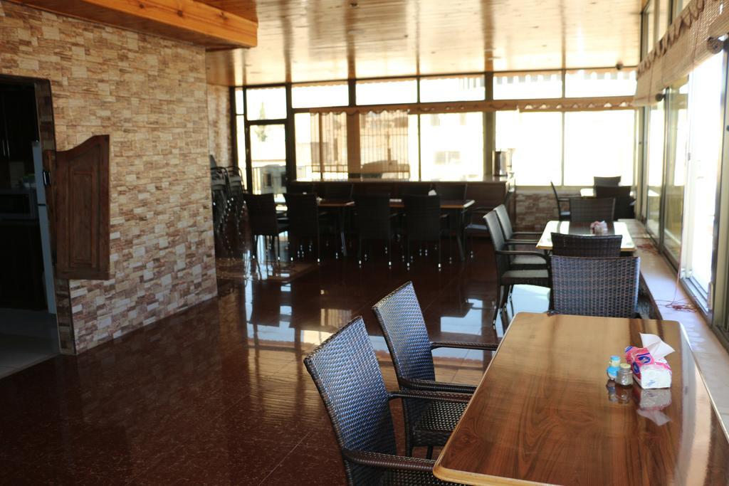Caravan Hotel Amman Exterior photo